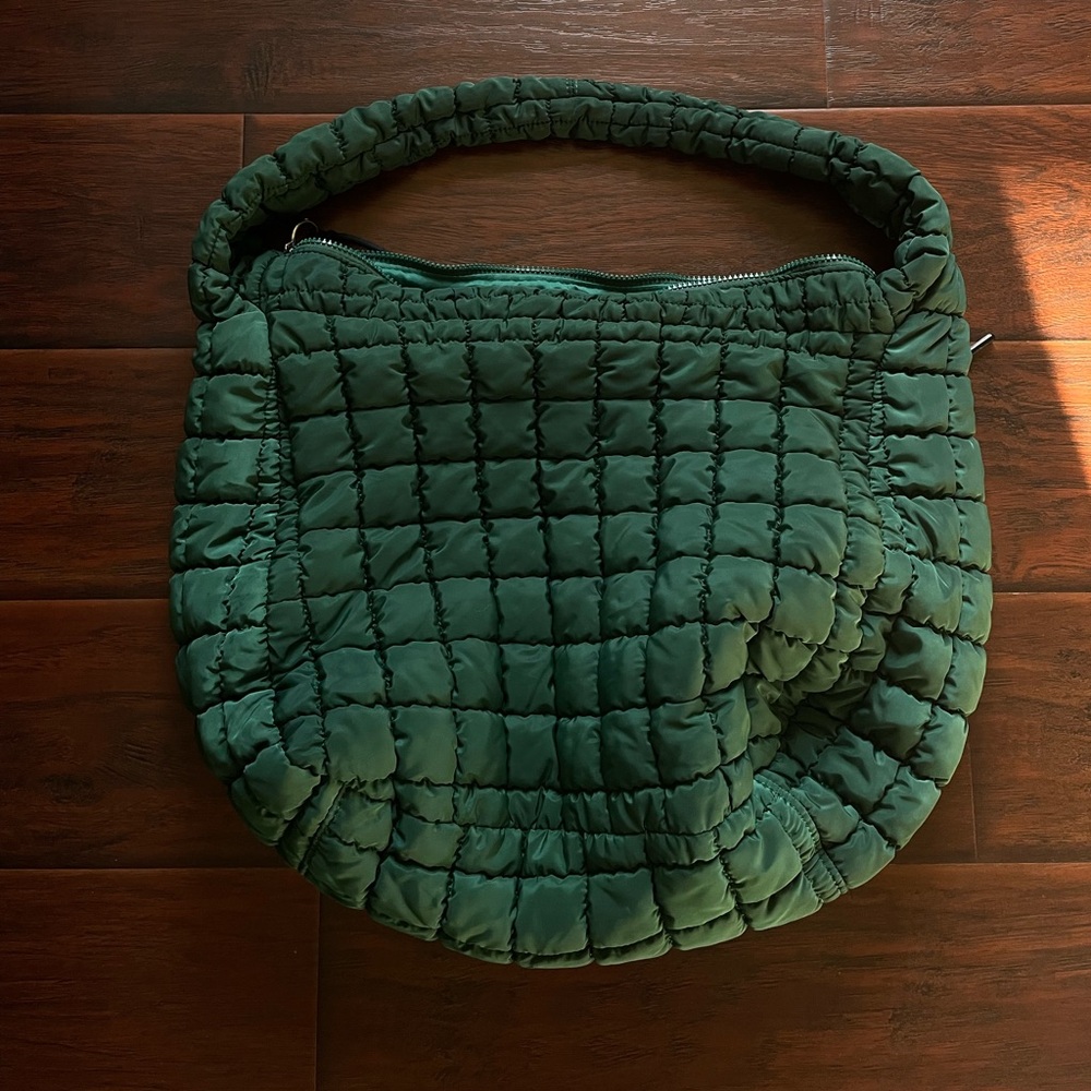 FP Movement Quilted Carryall Bag Fuji Jade - Picture 2 of 3